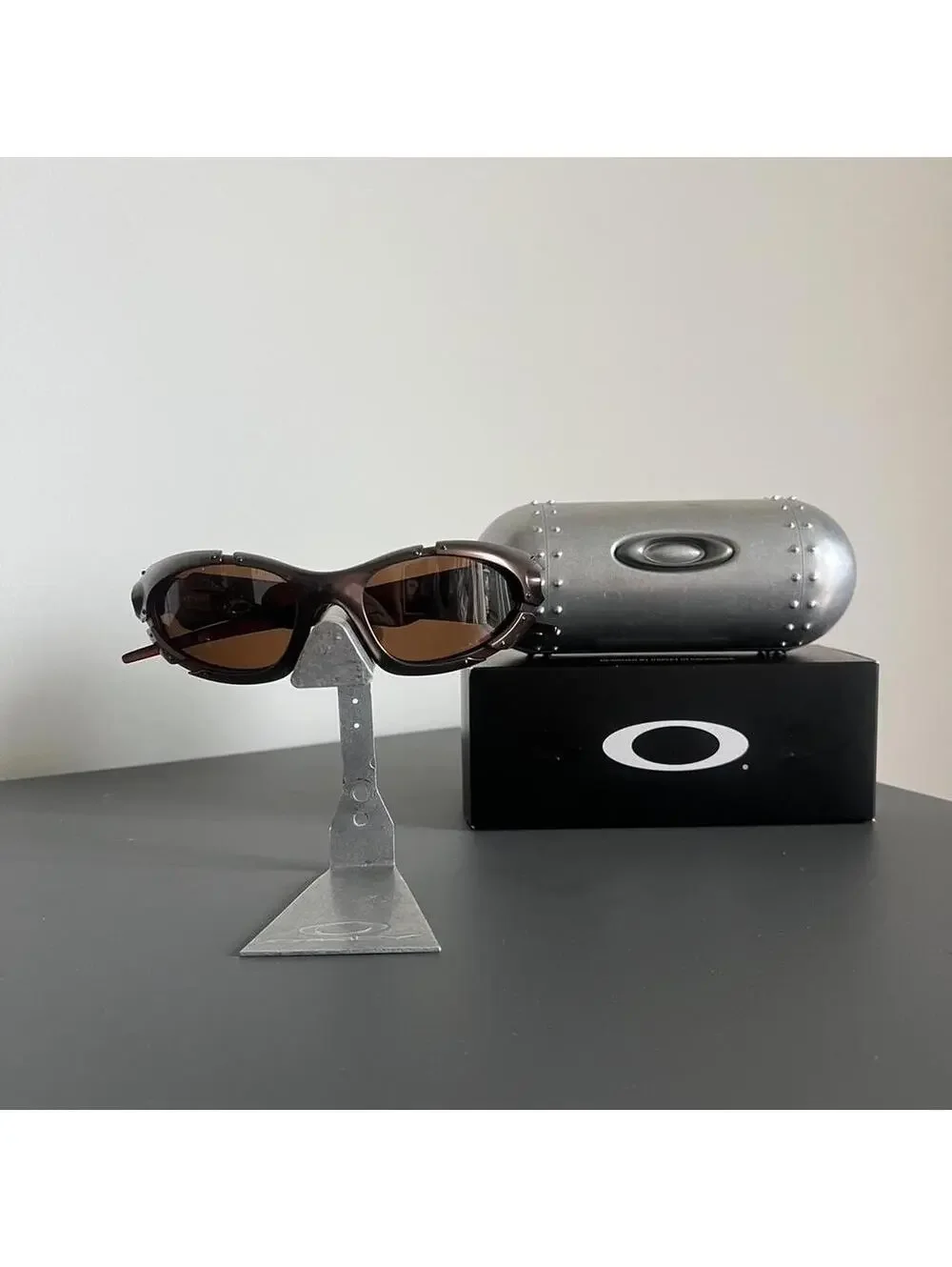 Oakley Men's Silver and Black Sunglass